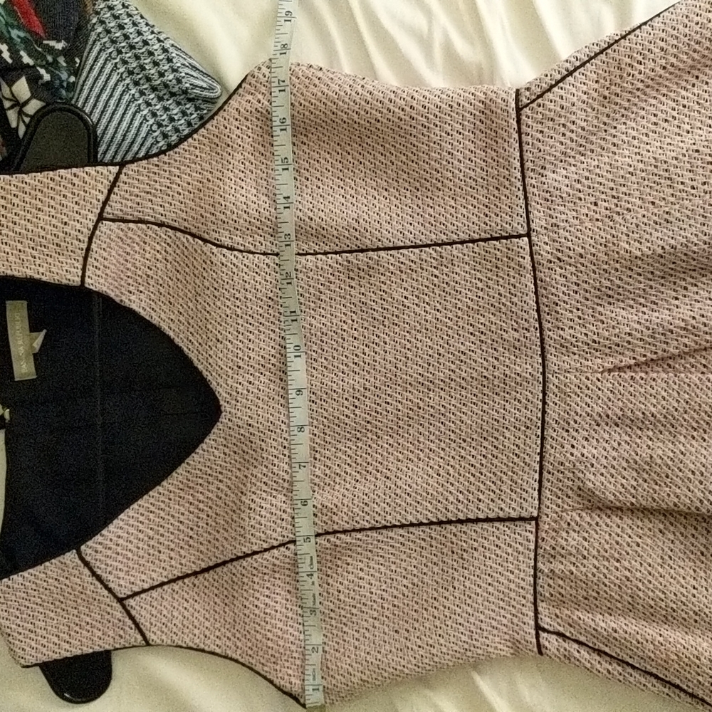 Banana Republic Fitted Dress - Picture 11 of 12